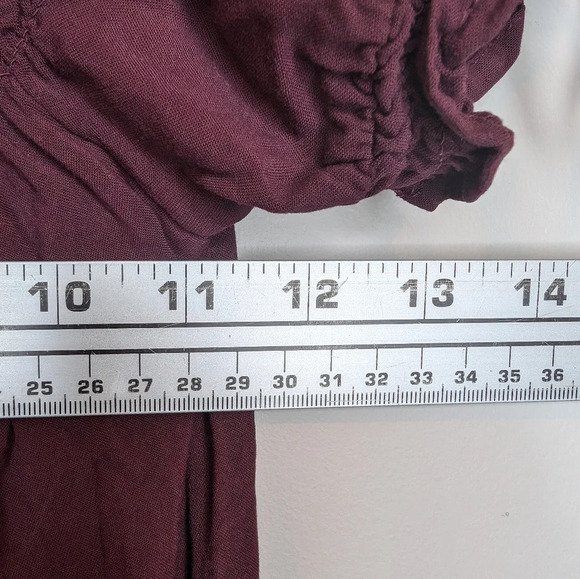 Guess Burgundy Plum Off the Shoulder Puffed Short Sleeve Cropped Top Women Small - Picture 5 of 7